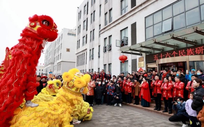 “寶輦會(huì)”走進(jìn)榮程 祈福龍年國(guó)泰民安萬(wàn)事順?biāo)?>
								</div>
															
							<div   id=